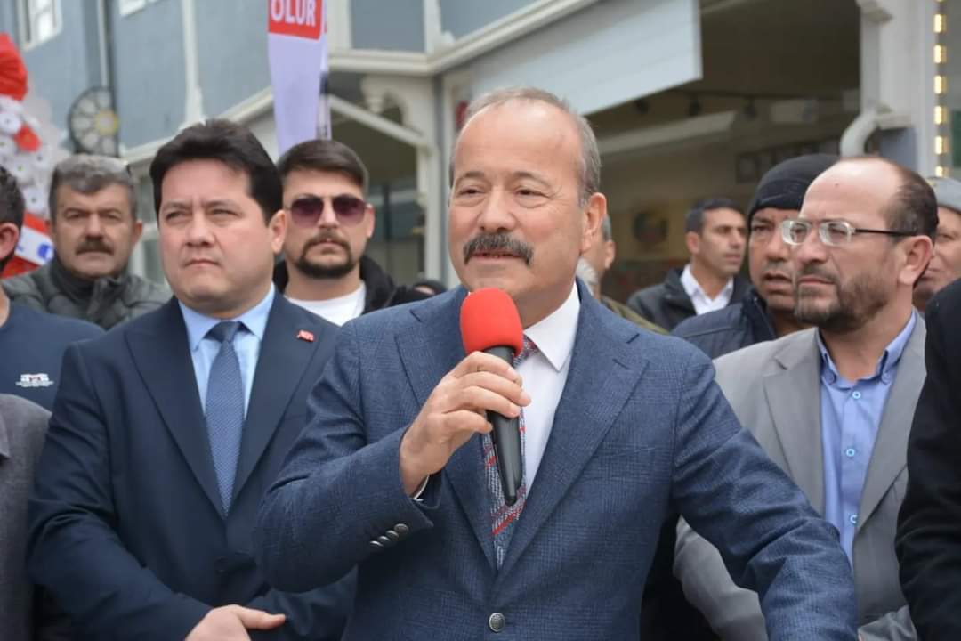 MHP'de miting havasında açılışlar 