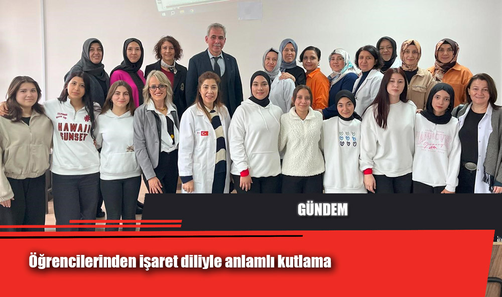 Öğrencilerinden işaret diliyle anlamlı kutlama